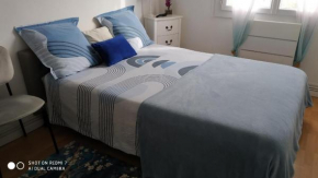 CHAMBRE CONFORTABLE,GARE, Clim, PARKING, pt déjeuner,Wifi